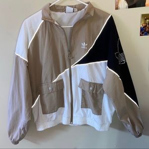 ADIDAS Woman’s injection track jacket: Khaki